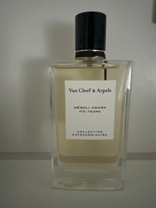 Van Cleef & Arpels Neroli Amara, Unisex, 75 ml, Nicht nachfüllbare Flasche, Bergamotte, Zitrone, Mandarine, Schwarzer Pfeffer, Cypress, Orangenblüte Kunden-Foto 3