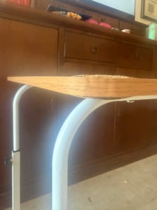Verstellbarer, tragbarer Arbeitstisch aus Holz mit Rollen, höhenverstellbar bis 90 cm, vielseitig einsetzbar - EVOSTUL Kunden-Foto 12