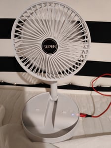 Ventilatore elettrico portatile da tavolo USB con indicatore del flusso d'aria, ventilatore con 3 impostazioni di velocità - FOLDICOOL Foto del cliente 1