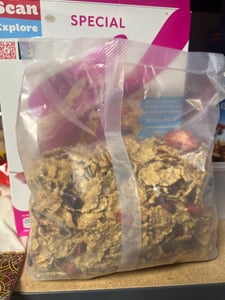 3x Kellogg's Special K Red Fruits Fiocchi di Riso Cereals Roten Früchten Reisflocken Vollkorn Weizen und Gerste mit Vitaminen und Mineralstoffen mit roten Früchten 290g Getreideflocken Kunden-Foto 1