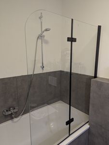 EMKE Duschabtrennung 100x140cm Faltwand für Badewanne Badewannenaufsatz Mattes Schwarz Duschwand aus 6mm NANO Easy Clean GLAS Kunden-Foto 7
