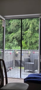 Sekey 70x200cm Magnet Fliegengitter Tür Vorhang für Holz, Eisen, Aluminium Türen und Balkon. Einfache Installation Schwarz Kunden-Foto 3