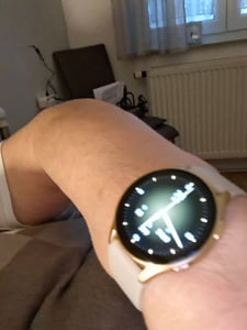Hama Smartwatch 8900, 3,63 cm (1.43"), AMOLED, Dotyková obrazovka, GPS, 43,5 g Fotografie od zákazníka č. 1