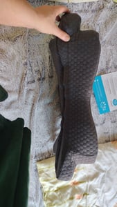 Orthopädisches Nackenstützkissen bei Nackenschmerzen aus hochwertigem Memory Foam - Ergonomisches Nackenkissen - Kopfkissen für Seiten-, Rücken- & Bau Kunden-Foto 3