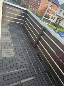 ECD Germany WPC Terrassenfliesen, 30x30 cm, 55er Spar Set für 5m², Anthrazit in Holzoptik, für Garten Balkon Bodenbelag mit Drainage und Klicksystem Kunden-Foto 1