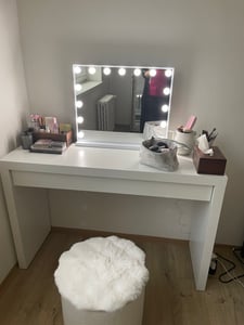 VANITII Hollywood Schminkspiegel 80cm x 58cm mit Beleuchtung 18 Dimmer Leuchten 3 Lichtmodus Kosmetikspiegel für Badzimmer Schminktisch Weiß Kunden-Foto 3