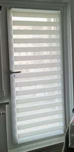 Doppelrollo 85x150cm Weiß Duo Rollo Klemmfix ohne Bohren Jalousie Rollos für Fenster und Tür Kunden-Foto 4