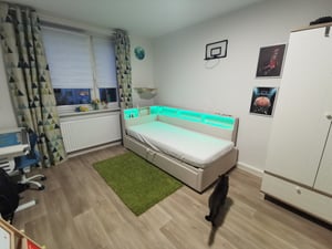 Flieks Canapé-lit 90x200cm avec sous-lit 90x190cm, lit rembourré pour adolescents avec Led et haut-parleur Bluetooth, lit de jour avec Usb, lin, beige Photo du client 1