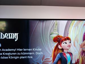 Philips 43PUS8009, 109,2 cm (43"), 3840 x 2160 Pixel, LED, Smart-TV, WLAN, Schwarz Kunden-Foto 2