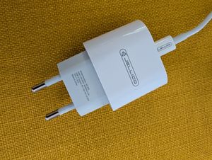 Schnellladegerät USB C Netzteil mit Kabel 20 Watt Universal – Lightning 1 Meter Kunden-Foto 1