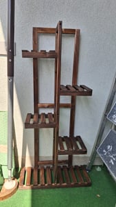 KOMFOTTEU5 stöckige Blumentreppe, Pflanzentreppe aus Holz, mehrstöckiges Blumenregal, Pflanzenständer mit Kippschutz, Pflanzenleiter mit großem Fassungsvermögen für Balkon Garten, Braun Kunden-Foto 1