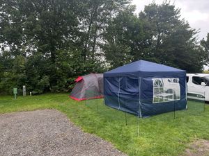 FCH Składana altana 3 x 3 m Składany wodoodporny namiot ogrodowy, ochrona UV 50+ Altany i namioty imprezowe Namiot z 4 stronami na kemping / ogród / wesele / plażę, szary Zdjęcie produktu od klienta nr 10