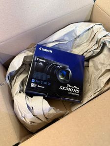 Canon PowerShot SX740 HS - Schwarz, 20,3 MP, 5184 x 3888 Pixel, CMOS, 40x, 4K Ultra HD, Schwarz Kunden-Foto 2