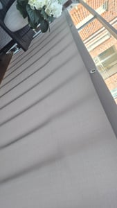 Sekey Balkon Sichtschutz PES Blickdichte Wetterfest Windschutz Hellgrau, 75x300 cm Kunden-Foto 1