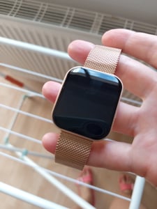 Levowatch TINY Smartwatch Damen, 8mm slim & curved, Metallgehäuse, Telefon Funktion, AMOLED Always-On, Sprachsteuerung, 3 Armbänder, wasserdicht, Puls Kunden-Foto 3