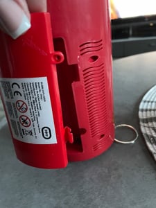 Wiederverwendbare LED-Musik Feuerwerks-Seifenblasenmaschine mit Lichteffekten + 2 25 ml Seifenblasenlösungs-Flaschen - BUBBLEEXWATER Kunden-Foto 1