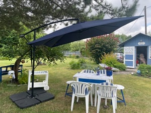 tillvex® supporto per ombrellone antracite 60 litri / 80 kg - 4 parti per ombrellone a sbalzo incl. connettore in metallo | peso dell'ombrellone riempibile con acqua o sabbia | supporto per ombrellone a sbalzo resistente alle intemperie Foto del cliente 1