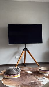 VEVOR TV Halterungen TV-Ständer mit Stativ für 1016-1651 mm flache und gebogene Fernseher  18° Links- und Rechtsdrehung Monitorständer Kunden-Foto 1