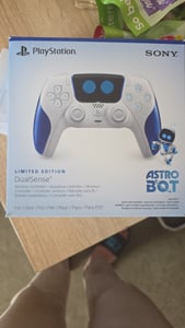 Sony Interactive Entertainment DualSense, Gamepad, Android, MAC, PC, PlayStation 5, iOS, D-Pad, Home button, Schaltfläche Optionen, Schaltfläche Teilen, Analog / Digital, Rot/Grün/Blau, Verkabelt & Kabellos Kunden-Foto 1