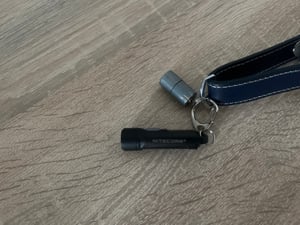 Nitecore TIKI LE, Taschenlampe, Schwarz, Polycarbonat (PC), Tasten, Berührung, 365 nm, 1 m Kunden-Foto 1