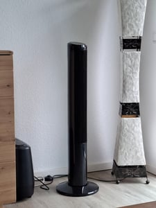 Vidacharmy – Ventilatore a torre da 40", 20 dB, velocità 8 m/s, touchscreen a LED, telecomando, 3 livelli di velocità, timer da 15 ore, oscillazione a 85° Foto del cliente 1