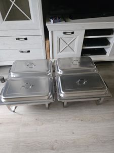 VEVOR, juego profesional de 4 recipientes para buffet, acero inoxidable, forma rectangular, capacidad de 4 x 7,5 litros. Calentador de alimentos, dimensiones 53 x 32,5 x 6,5 cm. Ideal para buffets, celebraciones familiares, banquetes, bodas, etc. Foto del cliente 1
