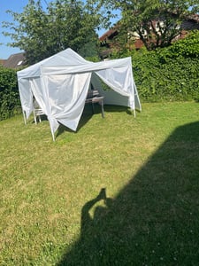 FCH Faltpavillon 3 x 3m Pop Up Pavillon Faltbar Wasserdicht Gartenzelt, UV-Schutz 50+ Pavillons & Partyzelte Festzelt mit 4 Seiten, Weiß Kunden-Foto 38