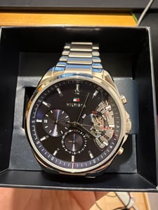 Tommy Hilfiger Pánske analógové hodinky In temno modra Universal Fotografia od zákazníka č. 2