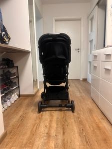Maxi-Cosi Lara2 Baby Kinderwagen, 0-4 Jahre, 0-22 kg, kompakter Buggy, federleichter, 3 Liegepositionen, flache Liegeposition, Essential Black Kunden-Foto 6