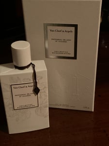Van Cleef & Arpels Patchouli Blanc, Unisex, 75 ml, Butelka jednorazowa, Aldehydy, Różowy pieprz, Paczula, Różowy, Kaszmir, Białe piżmo Zdjęcie produktu od klienta nr 2