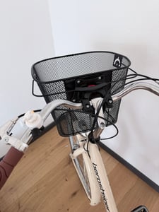 Bergsteiger Paris 28 Zoll Damenfahrrad, ab 160 cm, Korb, Fahrrad-Licht, Shimano 6 Gang-Schaltung, Damen-Citybike, Damenrad im Retro-Design Kunden-Foto 1