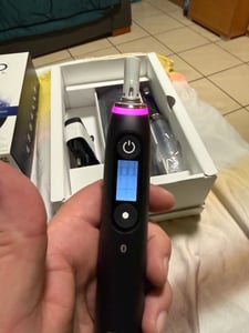 Oral-B iO Series 9, Elektrische Zahnbürste (schwarz/rosé, Black Onyx/Rose Quartz mit 2. Handstück) Kunden-Foto 1