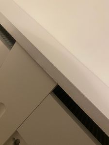 Otras-produkt vyzera ako by bol z dvoch farieb, farba sa zacala olupovat, neodporucam!