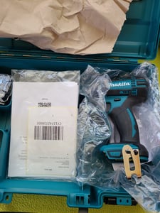 Makita DTD 152 SF1K Clé à choc sans fil 18 V 165 Nm 1/4'' + 1x batterie 3,0 Ah + chargeur + coffret Photo du client 1