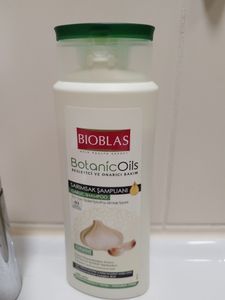Bioblas Schwarzer Knoblauch Shampoo 1000ml Anti Haarausfall für M/F geruchlos Kunden-Foto 2