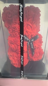 Orsetto con rose, regalo unico per San Valentino, anniversario di matrimonio, festa della mamma, 500+ rose, 25 cm - LOVEBEAR Foto del cliente 1
