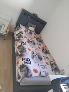 Čalouněná postel Flieks 90 x 200 cm s USB, postel s pružinovým roštem a úložným prostorem s LED osvětlením, dřevěná postel pro mládež, jednolůžko s úložným prostorem, dětská postel, plátno, béžová Fotografie od zákazníka č. 1