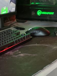 Logitech G PRO X SUPERLIGHT Wireless Gaming Mouse, rechts, RF Wireless, 25400 DPI, 1 ms, Schwarz Kunden-Foto 1