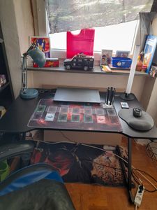 Huzaro Hero 1.8 | Schreibtisch Gaming Computertisch Arbeits Tisch Bürotisch | Arbeitszimmer Büro Gamer | Carbon Tischplatte | 100 x 60 | Schwarz Kunden-Foto 1