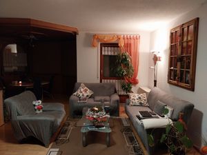 Topchances Stretch Sofabezug Couchbezug 1/2/3/4 Sitzer Dicke Samt Sofa Schonbezüge Elastischer Antirutsch Sofahusse Möbelschutz (Grau, 4 Sitzer, 235-300cm) Kunden-Foto 1