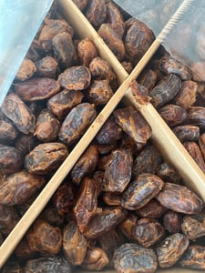 Medjool Datteln – Premium A Qualität – Jumbo & Large – 100% natürliche Datteln aus Palästina – Saftig, frisch, Vegan & Ohne Zusatzstoffe Kunden-Foto 3