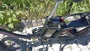 Runetic Ebike, Foldable e-bikes, 250W Motor, 36V 13Ah herausnehmbarer Akku, bis zu 100 km Reichweite, 25 km/h, 20" x 3,0" Breitreifen Kunden-Foto 5