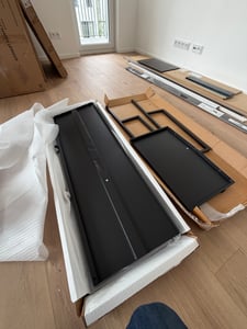 TV stolík "Isokyrö" kovový 120 x 40 x 40 cm čierny Fotografia od zákazníka č. 1