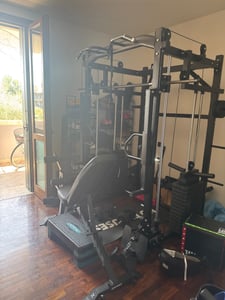 PH Fitness Power Rack con Smith machine, Cable Crossover e leg press – braccia jammer incluse, stazione di allenamento completa per palestra domestica e studio Foto del cliente 1
