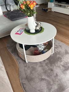 VASAGLE Couchtisch rund,  Wohnzimmertisch mit Korb aus Stoff, modern, Mattweiß Kunden-Foto 4