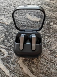 Samsung Galaxy ECOUTEURS BUDS 4 PRO COLORIS NOIR SM-R640NZKAXEF, True Wireless Stereo (TWS), Połączenia/muzyka, 5,1 g, Zestaw słuchawkowy, Czarny Zdjęcie produktu od klienta nr 6