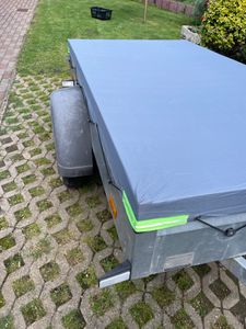 Plochá plachta na přívěs 260x135x8cm včetně provazu, materiál PVC, šedá plachta na přívěs, plachta na přívěs pro přívěs 500kg/750kg Fotografie od zákazníka č. 2