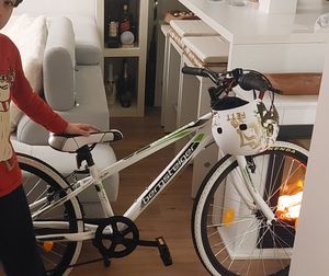 Bergsteiger Kansas 20 Zoll Kinderfahrrad, geeignet für 6, 7, 8, 9 Jahre, Shimano 6 Gang-Schaltung, Mountainbike mit Weißwandbereifung, Jungen-Fahrrad, Mädchen-Fahrrad Kunden-Foto 5