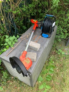 WOLF-Garten LYCOS E/500 T, Trymer do strun, 1,6 mm, Żyłka, Czarny, Metaliczny, Czerwony, Prąd przemienny, 500 W Zdjęcie produktu od klienta nr 1
