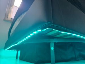 Letto imbottito ProximaX 140x200cm con connessione USB, letto a molle idrauliche con contenitore, letto matrimoniale per ragazzi con LED e rete a doghe e contenitore per la testata con LED Foto del cliente 2